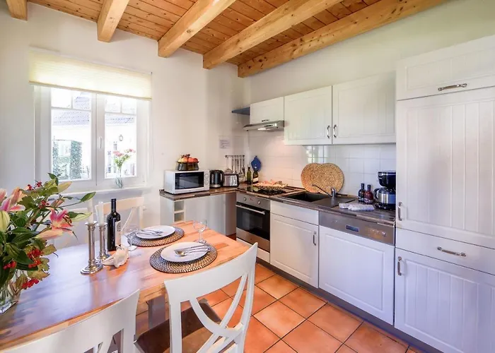 Holiday home Seepferdchen, 13b, Haus Zingst 13b *