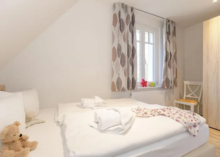 Holiday home Seepferdchen, 13b, Haus Zingst 13b *